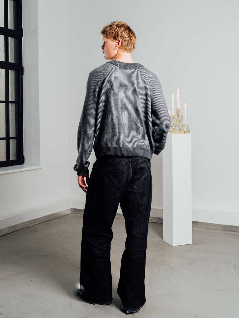 Tau | Reversible Knitted Sweater Dark Grey - maezen