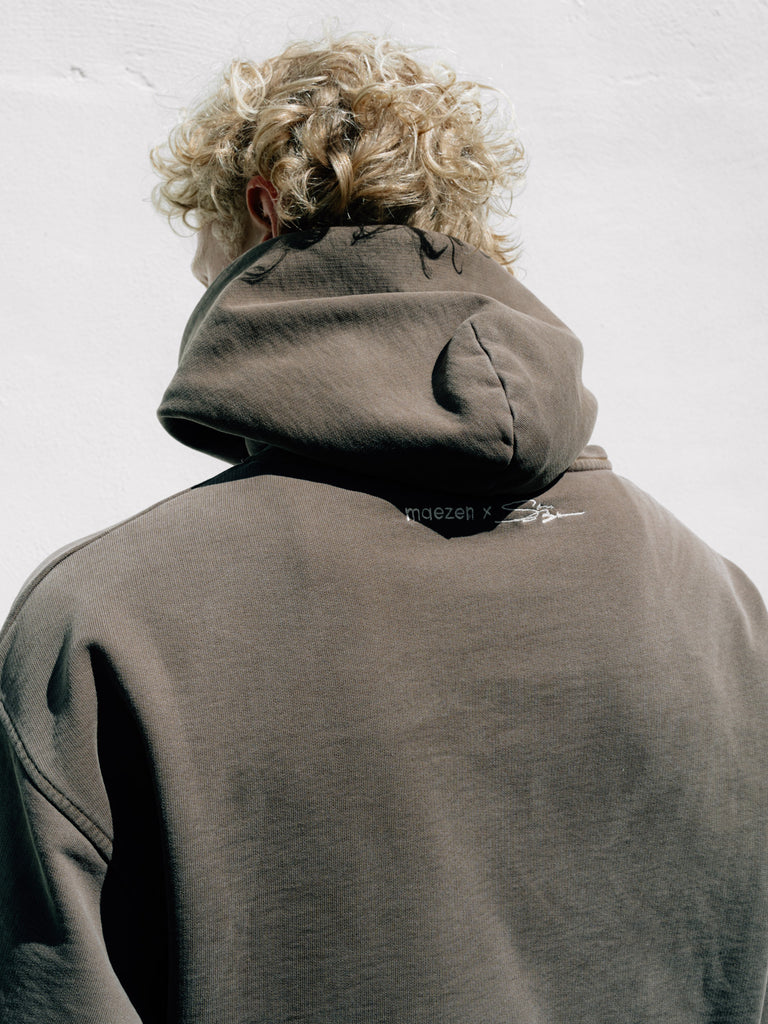 Serene Moments | Hoodie Washed Brown - maezen