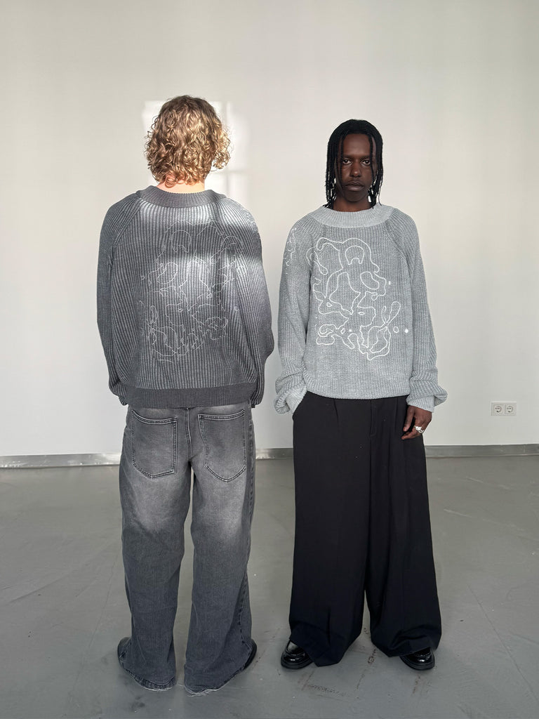 Tau | Reversible Knitted Sweater Dark Grey - maezen