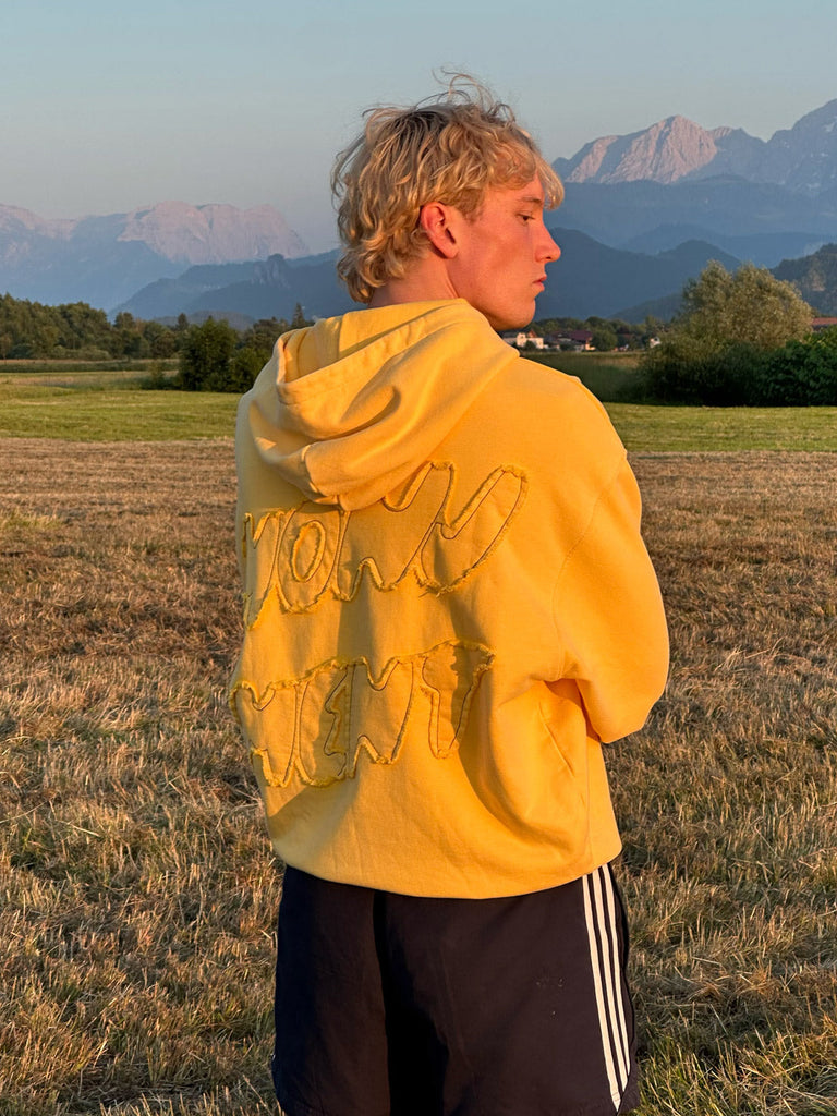 Monument | Hoodie Washed Yellow - maezen