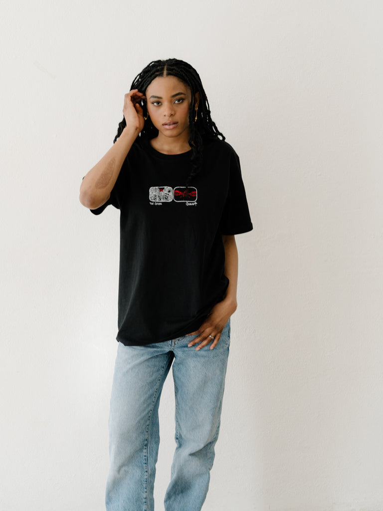 The Stare | T-Shirt Black - maezen