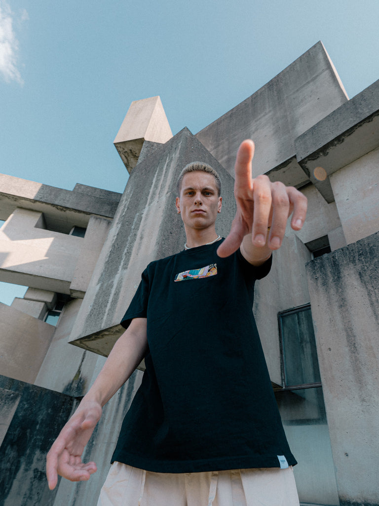 Fresh Orange | T-Shirt Black - maezen