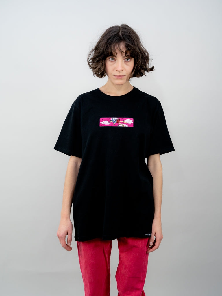Hanging Boy | T-Shirt - maezen